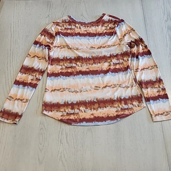 TieDie Long Sleeved Shirt - Picture 2 of 5